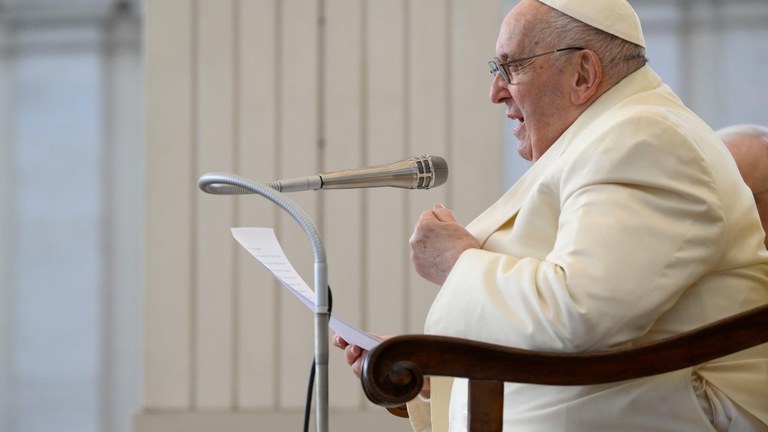 Il Papa: nel mondo c'è tanta tristezza, fare il bene aiuta ad avere speranza