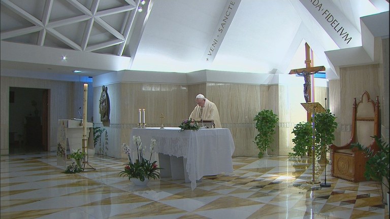 Il Papa prega per gli artisti: senza il bello non si può capire il Vangelo