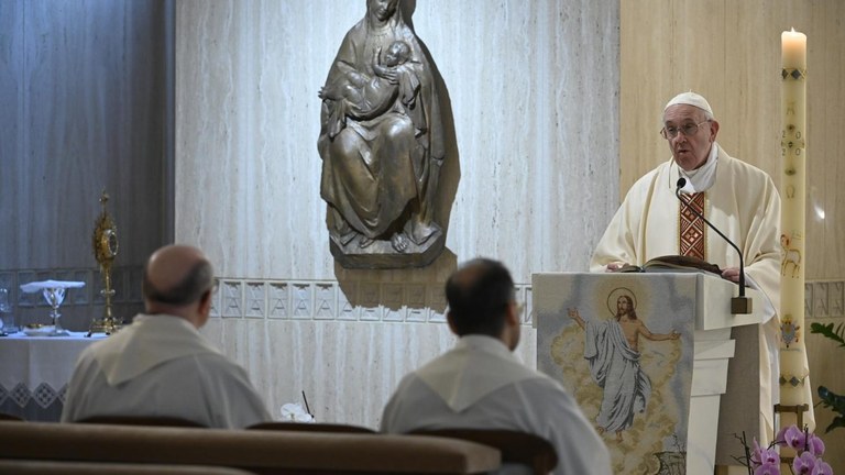 Papa Francesco celebra la Messa a Santa Marta (11 maggio 2020)