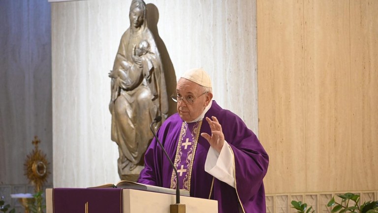 Papa Francesco celebra la Messa a Santa Marta (2 aprile 2020)