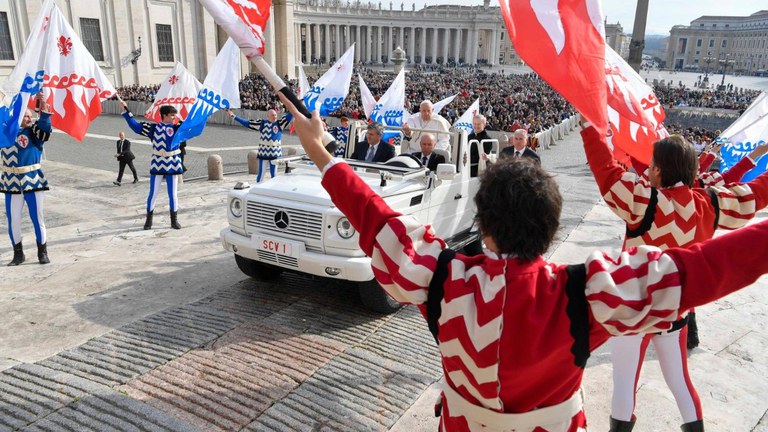 Udienza generale del 22 marzo in piazza San Pietro