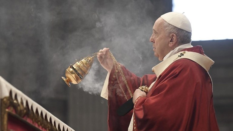 Papa Francesco durante la messa per la Solennità dei Santi Pietro e Paolo