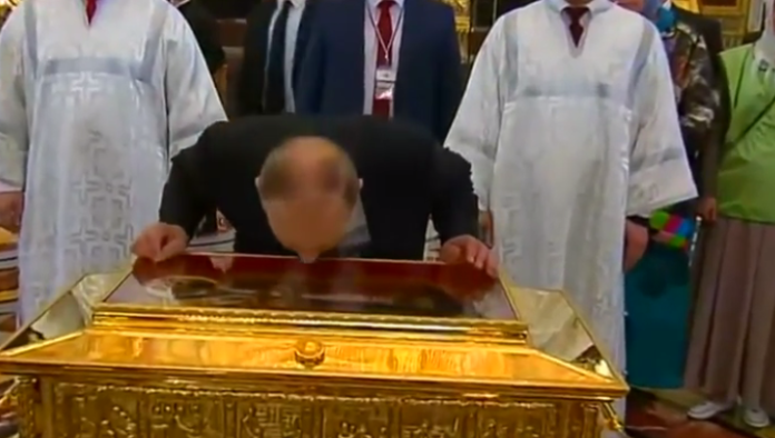 Il Presidente Russo Putin venera la reliquia di San Nicola