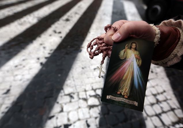 La Coroncina alla Divina Misericordia: cos'è, come si prega