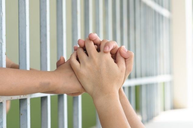 La scelta straziante ma giusta della madre che ha fatto arrestare il figlio