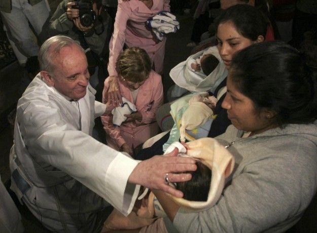 Obolo di San Pietro: le opere di misericordia a favore di chi ha bisogno nel mondo
