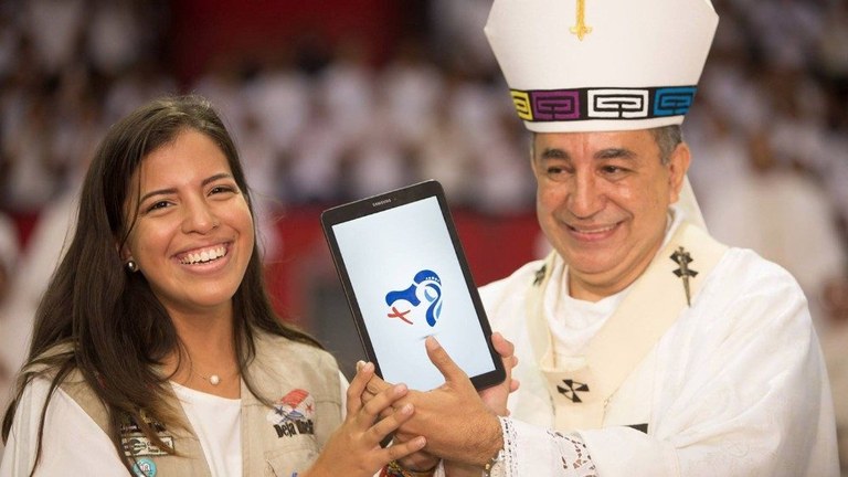 Panama. Un logo con il cuore di Maria e la Croce della Gmg