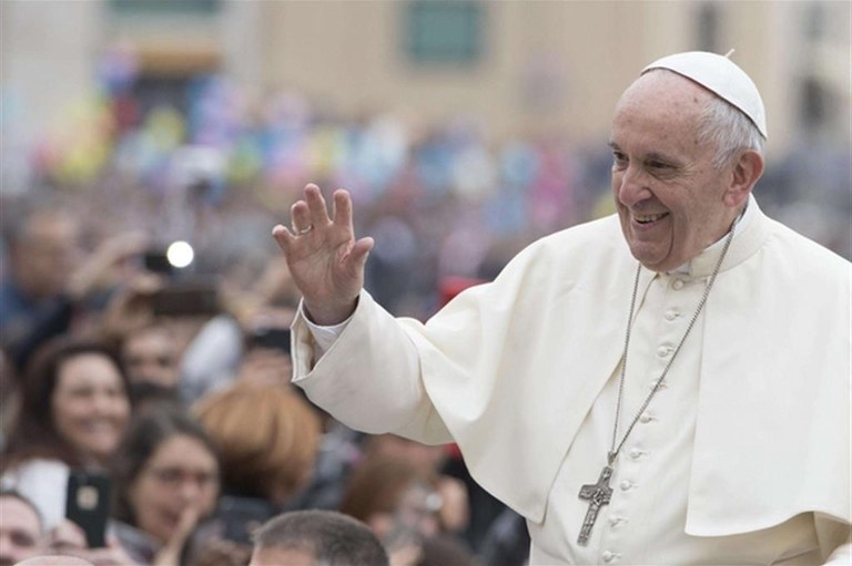 Papa Francesco. «Al momento della morte Gesù ci prenderà per mano: 'Vieni, alzati'»