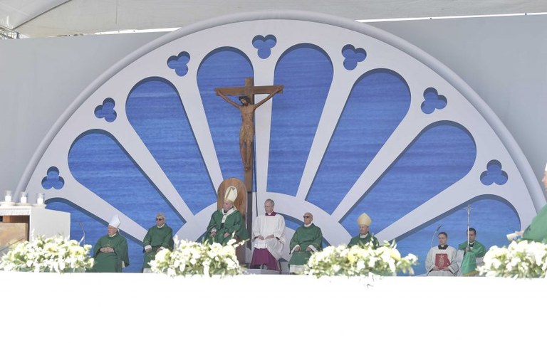 Papa Francesco: Bari, capitale dell’unità