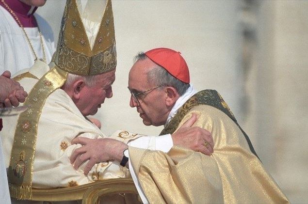 Papa Francesco: "Vi racconto San Giovanni Paolo II"