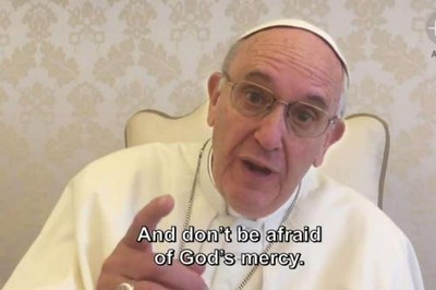 Un fotogramma del video del Papa