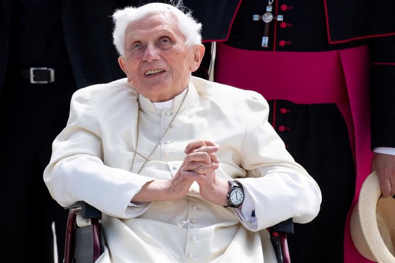 Il Papa emerito Benedetto XVI nel 2020 - Reuters