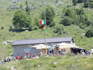 rifugio sul monte Alben