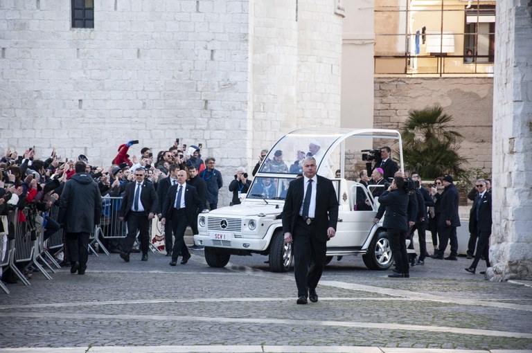 20200223 Bari Papa Francesco 07 (Copia di NXPowerLite).jpg