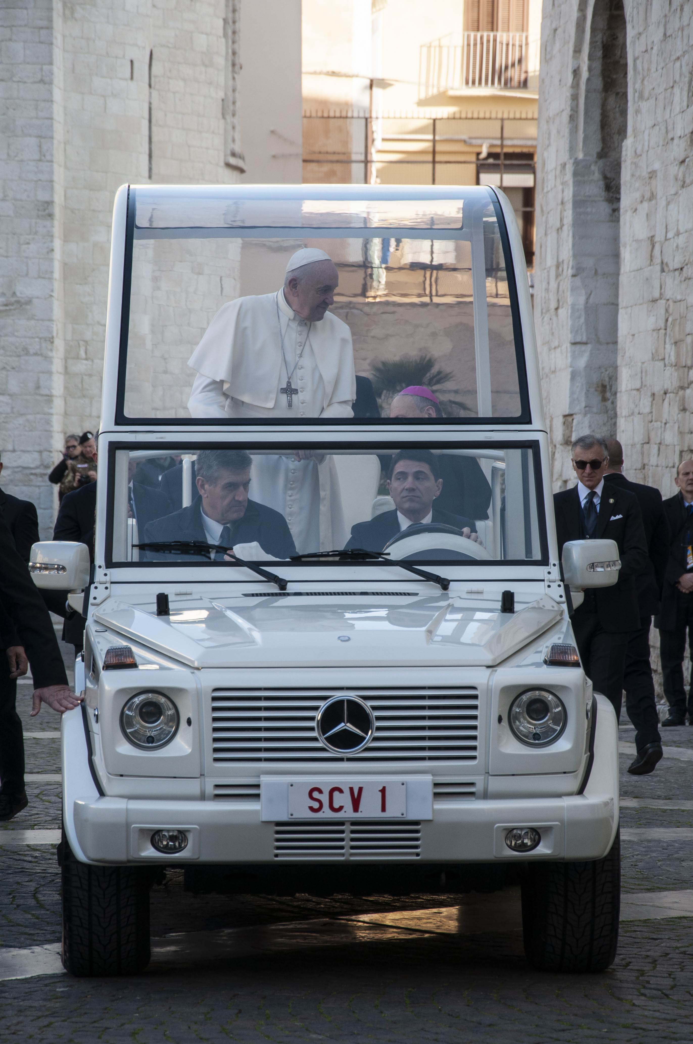 20200223 Bari Papa Francesco 15.jpg