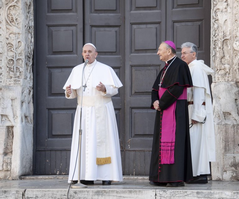 20200223 Bari Papa Francesco df 01 (Copia di NXPowerLite).jpg